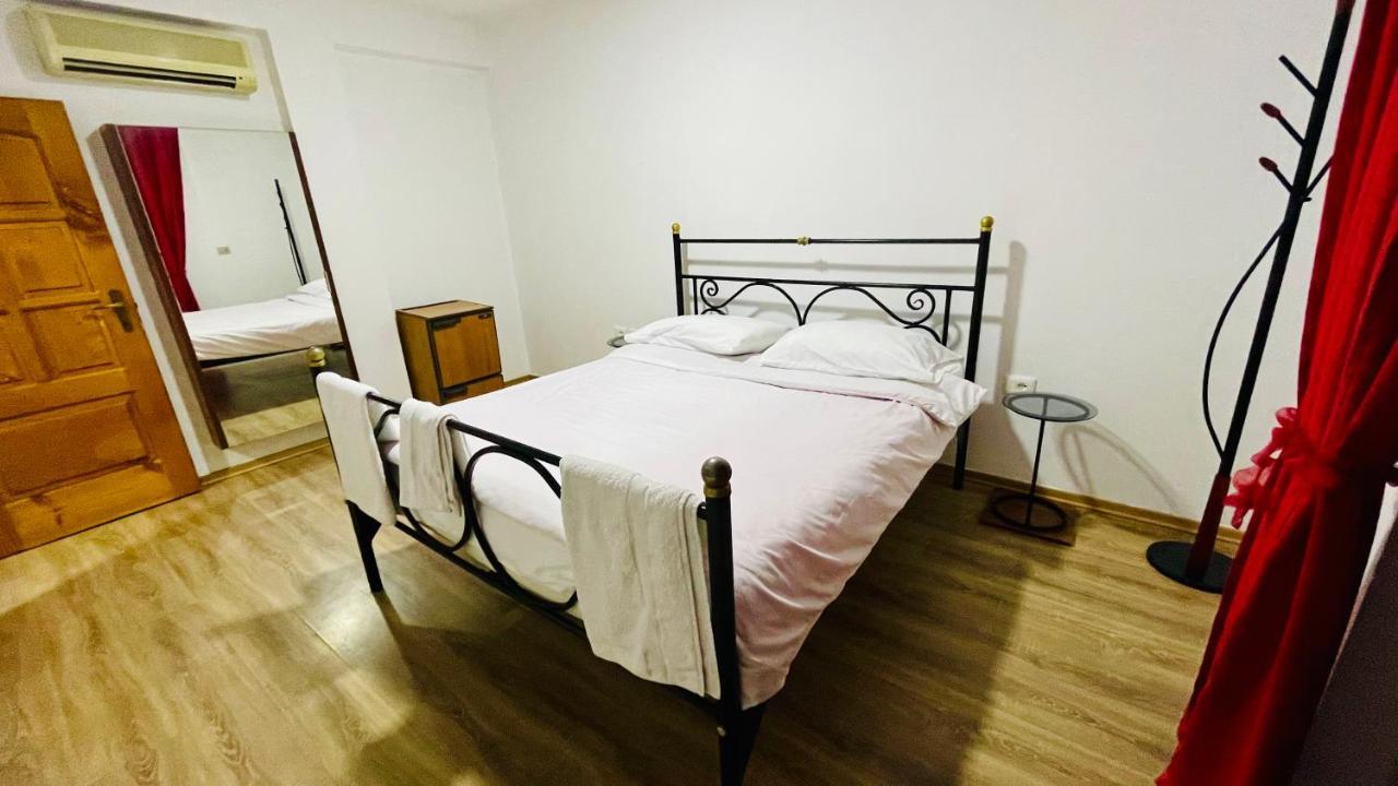 Hotel Drinos Tirana Bagian luar foto