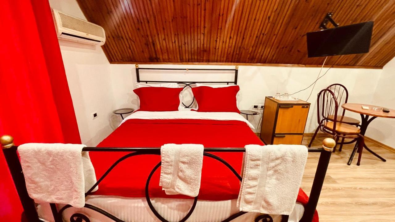 Hotel Drinos Tirana Bagian luar foto