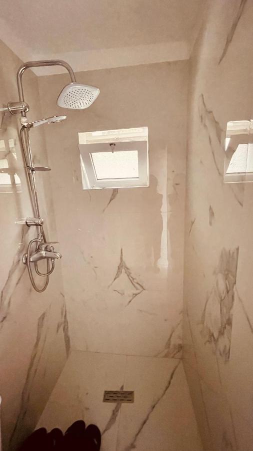 Hotel Drinos Tirana Bagian luar foto