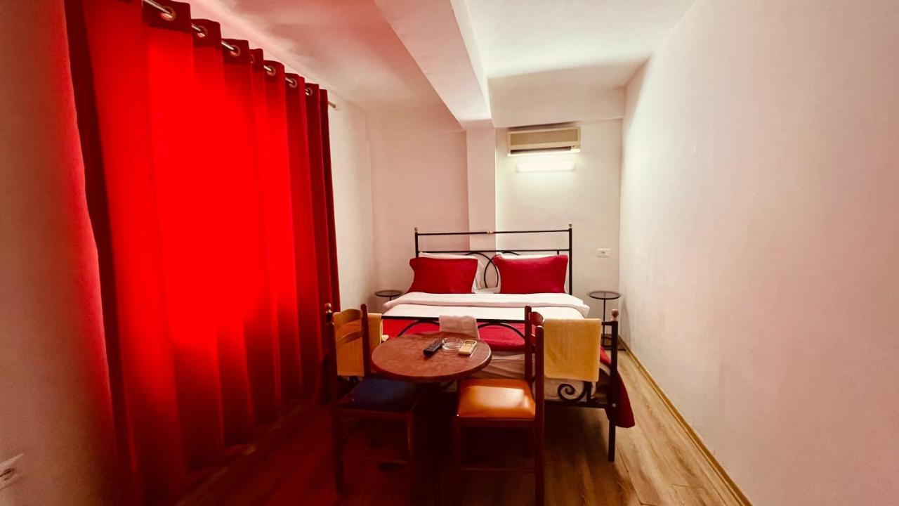 Hotel Drinos Tirana Bagian luar foto
