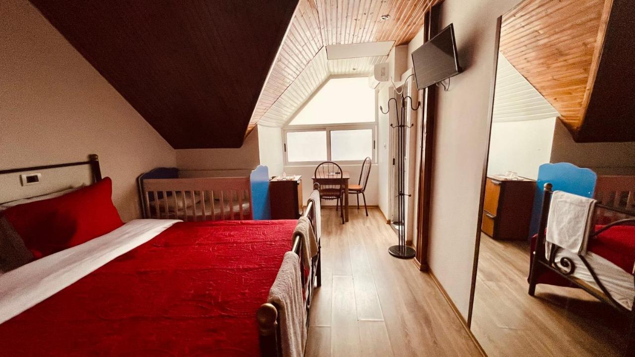 Hotel Drinos Tirana Bagian luar foto