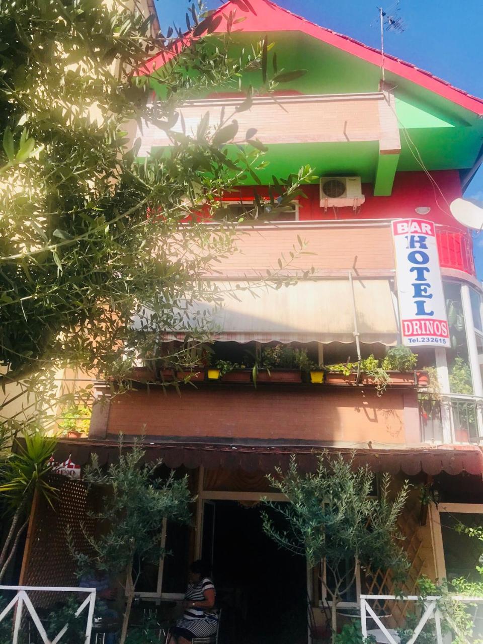 Hotel Drinos Tirana Bagian luar foto